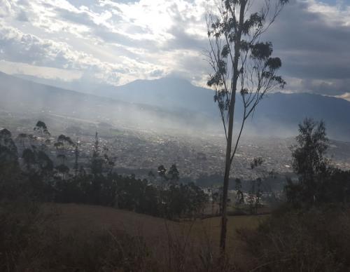 PROPIEDAD CON UNA MIRADA PANORÁMICA A LA CIUDAD DE IBARRA