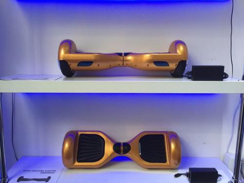 equilibrio auto eléctrico scooter de 2 ruedas