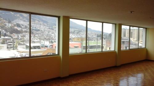 Vendo hermoso y amplio departamento de oportunidad en sur de Quito - sector La Mexico, con acabados exclusivos y de primera con una ubicación privileg