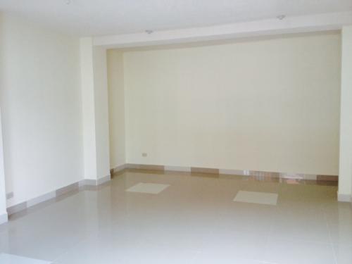 Arriendo local NUEVO excelente ubicación, para oficina o comercial