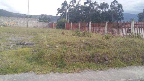 Vendo 2 lotes juntos en Otavalo