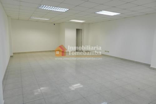 OFICINA EN ARRIENDO EN CUENCA POR EL SECTOR DEL ESTADIO