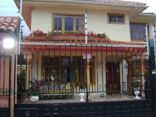 RENT BEAUTIFUL HOUSE FURNISHED IN CUENCA-ECUADOR