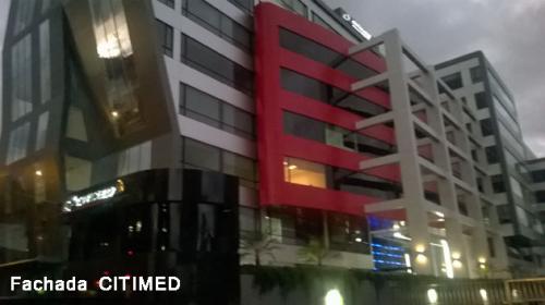 Arriendo Consultorio médico en Quito, 40m2, sector Hospital Metropolitano $499 : 2353232,0997592747