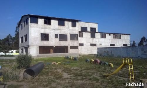 Arriendo casa amplia en Calderón,ideal para centro educativo,empresas $1.500 2353232, 0997592747