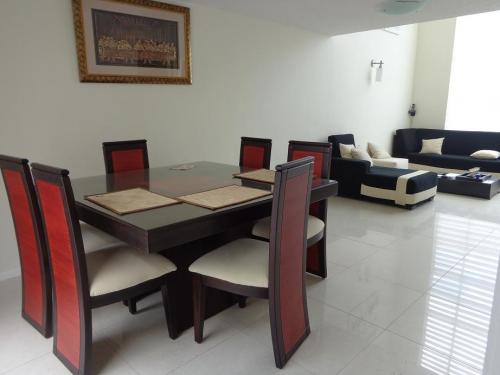Arriendo casa en Tumbaco 
