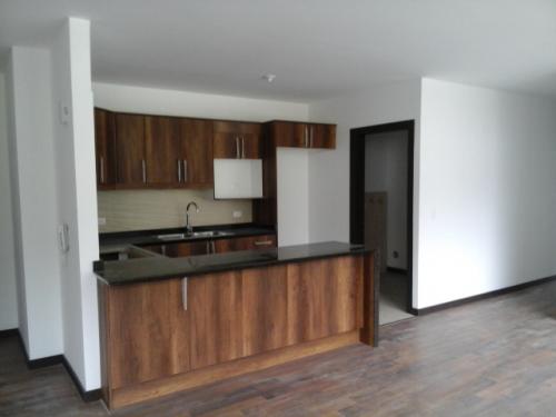 Departamento Frente al centro comercial El Bosque