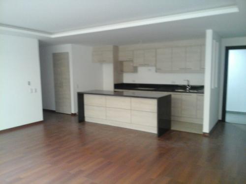 A estrenar departamento tres dormitorios Quito Tennis