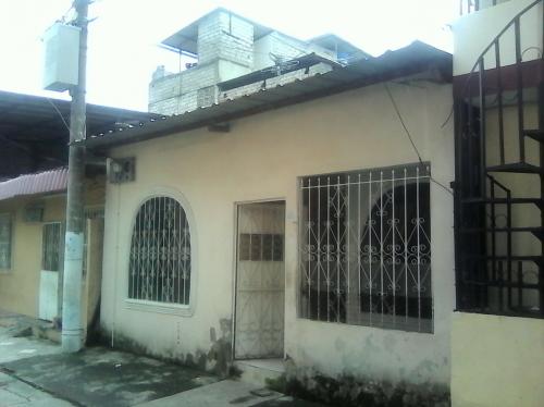 Encantadora villita en sauces III  al norte de Guayaquil-Ecuador $45.000,00 dólares negociable