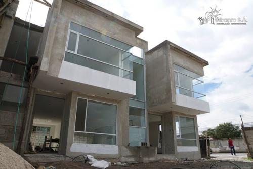 DE OFERTA CASAS UBICADAS EN PUSUQUI