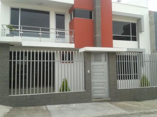 HERMOSA CASA AMOBLADA EN RENTA