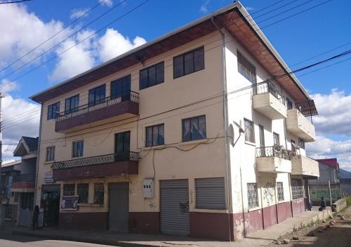 Excelente propiedad comercial en Ricaurte!