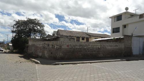 Vendo lote esquinero en Chaltura