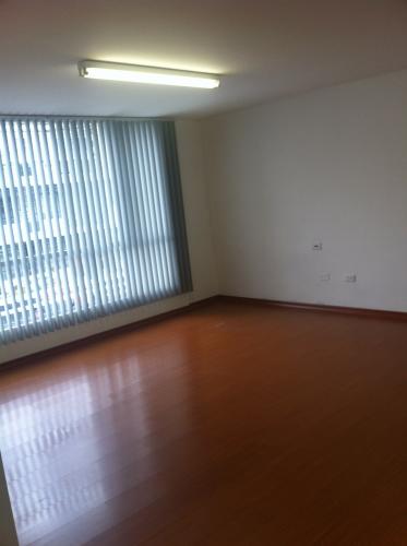 En Quito, arriendo oficina, sector Quito Tennis