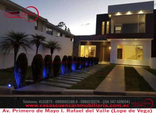 Amplia villa de 4 dormitorios con 370m2 terreno 