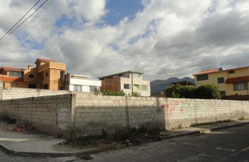 VENDO TERRENO GRANDE