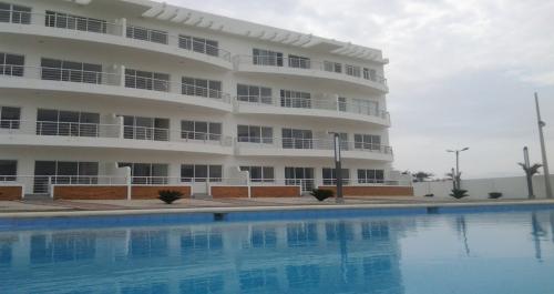 Exclusivo departamento Con Vista  al Mar. $100.000,00 dólares (escuchamos ofertas) Planta baja: Proyecto  de Altamar I. En general Villamil Playas Km 