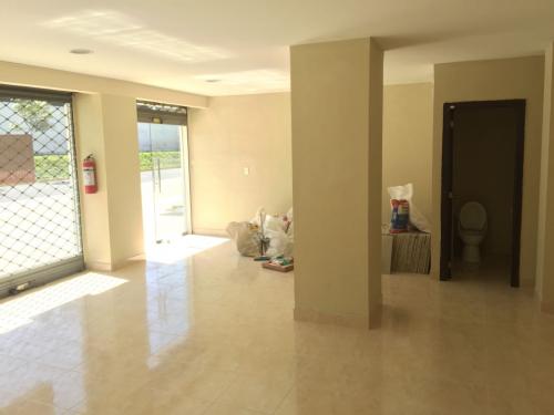 Local comercial, Norte de Quito, sector Ponceano Alto.
