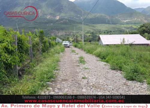 AMPLIO TERRENO EN PATAPATA-YUNGUILLA
