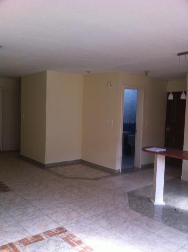 El Porvenir, al Norte de Quito, Arriendo departamento por la Av. Occidental 