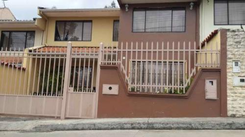 LINDA CASA X NUEVO MALL RACAR 