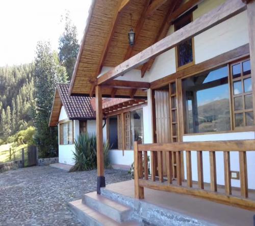 HERMOS FINCA GANADERA EN CAYAMBE 