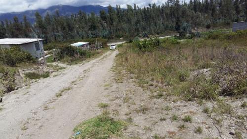 Vendo 2 lotes de 500 m2 en Quiroga