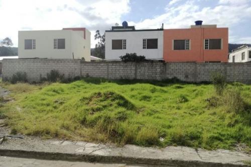 URGENTE: VENDO HERMOSO TERRENO ESQUINERO EN CONOCOTO.