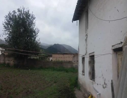 CASA CON TERRENO DE 1200M2 EN OLMEDO 