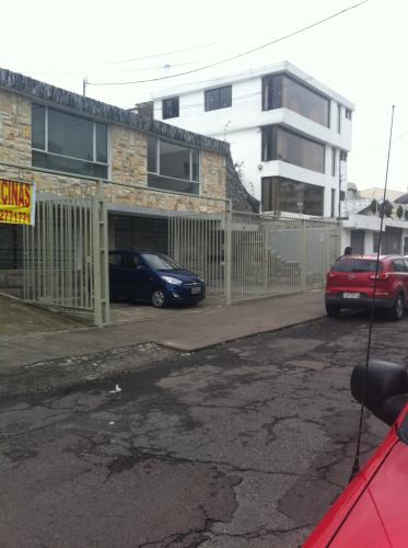 oficina empresarial de 140m2 arriendo Quito al Norte 