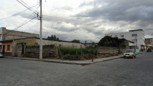 VENDO TERRENO ESQUINERO DE 481 M2 EN COTACACHI