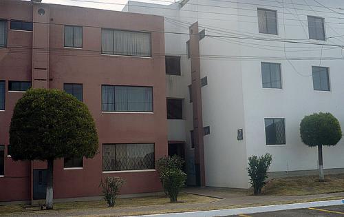 Dos Hemisferios, vendo departamento de 2 dormitorios, segundo piso al mejor precio $47.000 2353232, 0997592747, 0992758548 