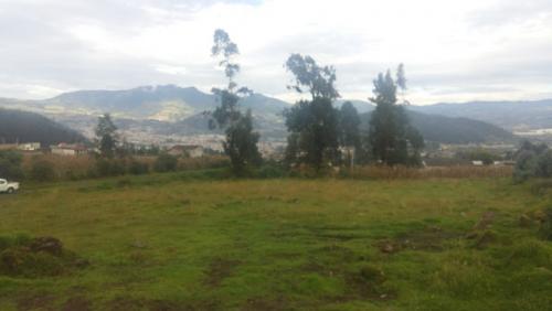 Vendo un terreno en Otavalo en el sector de Quinchuqui