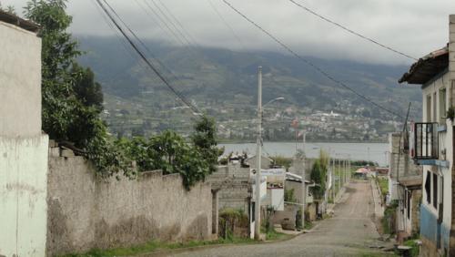 Vendo hermoso terreno de 300 m2 en Otavalo sector Parque Acuatico