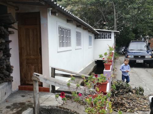 SE VENDE QUINTA EN IBARRA SECTOR YAHUARCOCHA DE 2.143 M2 CON CASA
