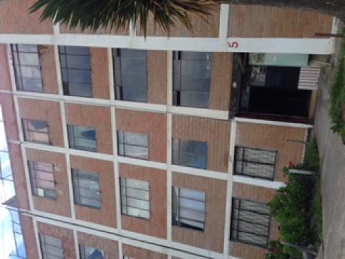 Arriendo deparatmento en condominios Chimborazo