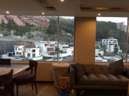 AMPLIO DEPARTAMENTO CON EXPECTACULAR VISTA GRANDA CENTENO