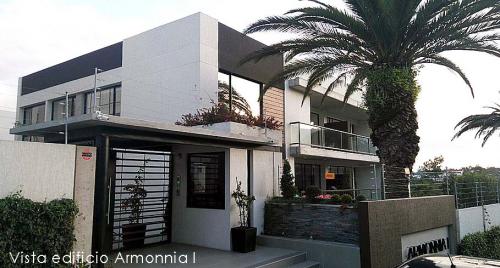 Departamento en Cumbayá, 147m2 de construcción, cerca a la USFQ $1.000 incluye condominio 2353232,0997592747