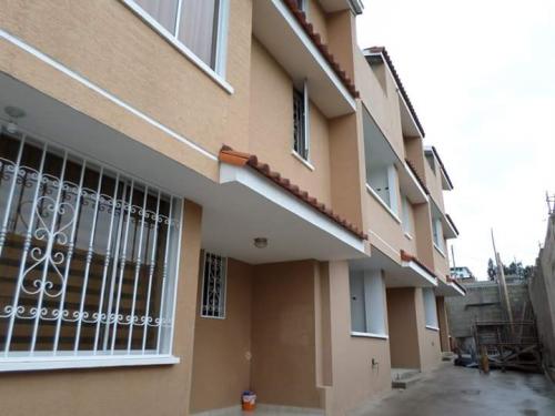 Valle De Los Chillos Hermosas Casas De 3 Pisos En 105.000