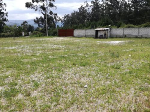 Vendo terreno en Otavalo de 3300 m2