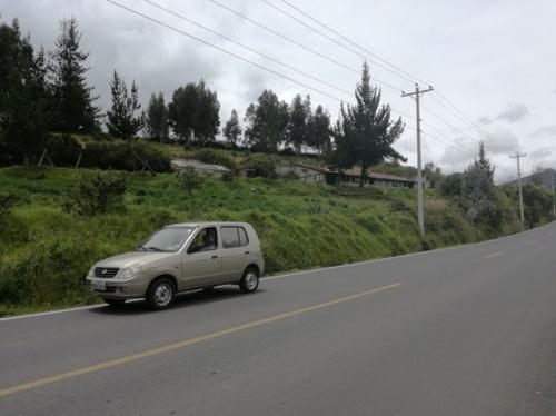 Vendo una hectarea de terreno con medias aguas en Olmedo