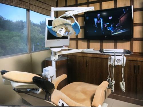 CONSULTORIO ODONTOLOGICO EQUIPADO Y AMOBLADO EN MEDICAL PLAZA