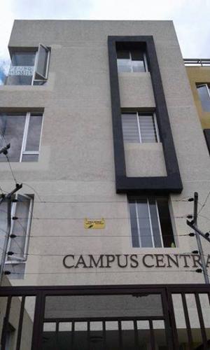 Rento departamento, sector Universidad Central.