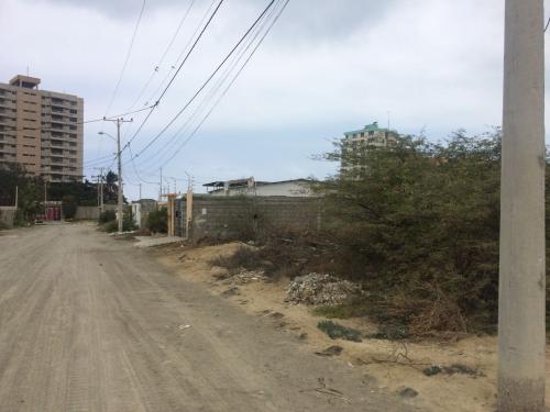 Terrreno en venta Salinas Urb. Puerta del Sol 
