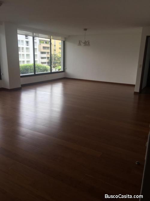 DEPARTAMENTO DE 3 DORMITORIOS CON LINEA BLANCA GONZÁLEZ SUÁREZ