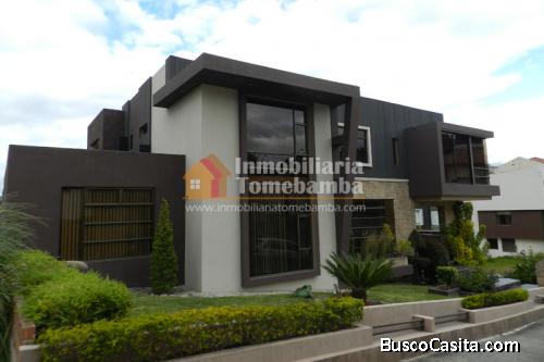 LUJOSA CASA DE VENTA SECTOR CHALLUABAMBA