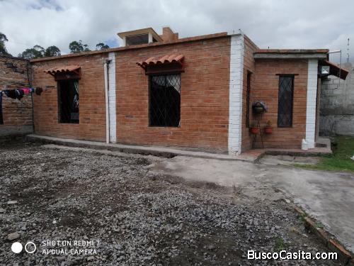 De Oportunidad casa en buen sector de Ibarra