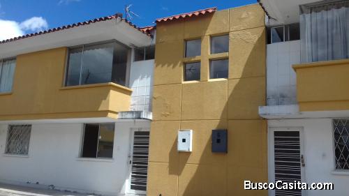 SE VENDE CASA REFORMADA DE 100 M2 EN ANTIGUO CONTROL DE CONOCOTO.-75.000$