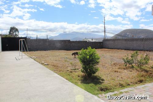 Terreno Mitad del Mundo, excelente ubicación cerca parque, escuela del milenio, centro de salud