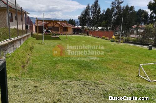CASA CON AMPLIA ÁREA VERDE EN VENTA SECTOR MALL DE RACAR